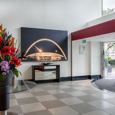 Crowne Plaza London Ealing By Ihg Hotel Eksteriør billede