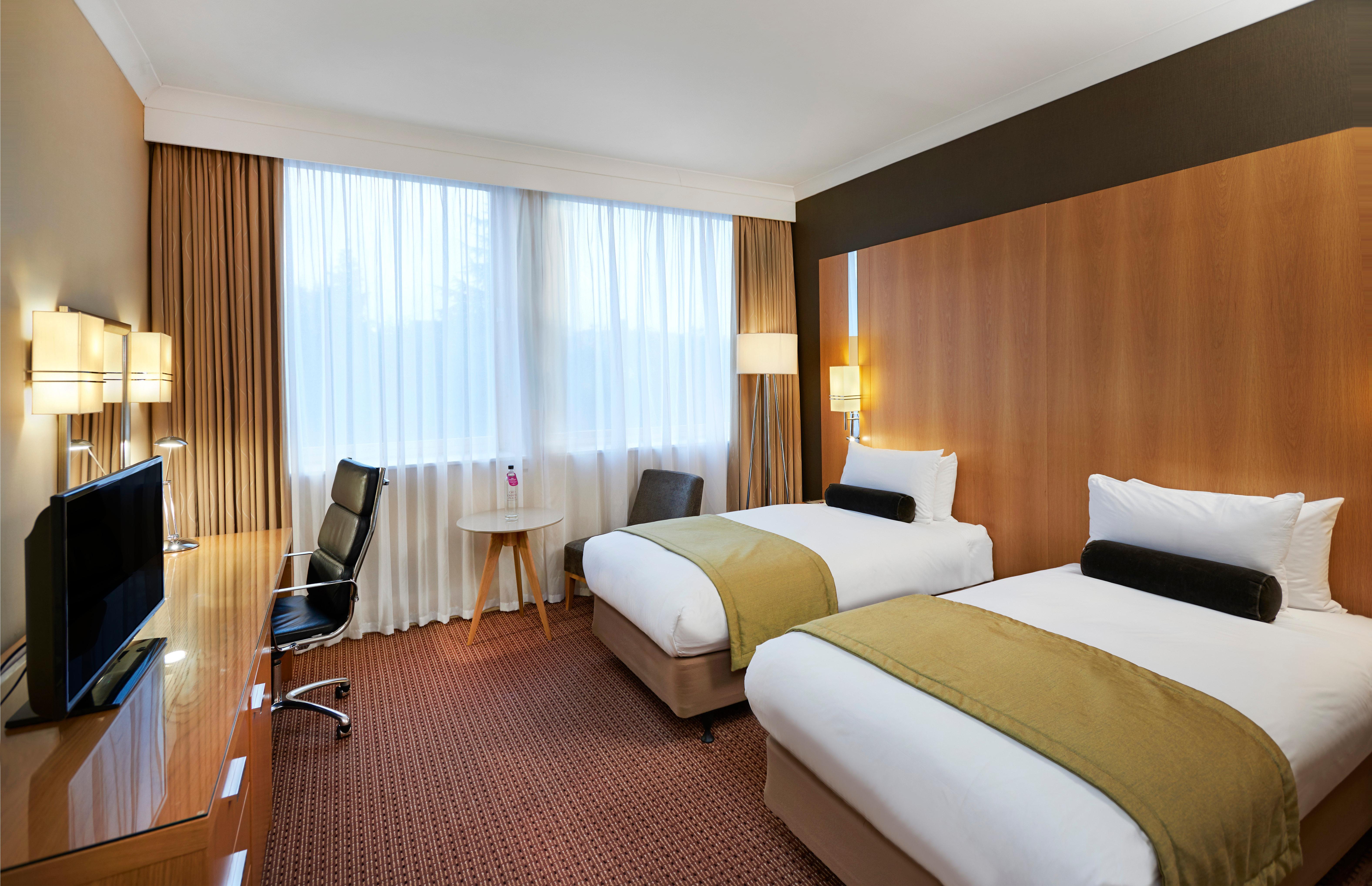 Crowne Plaza London Ealing By Ihg Hotel Eksteriør billede