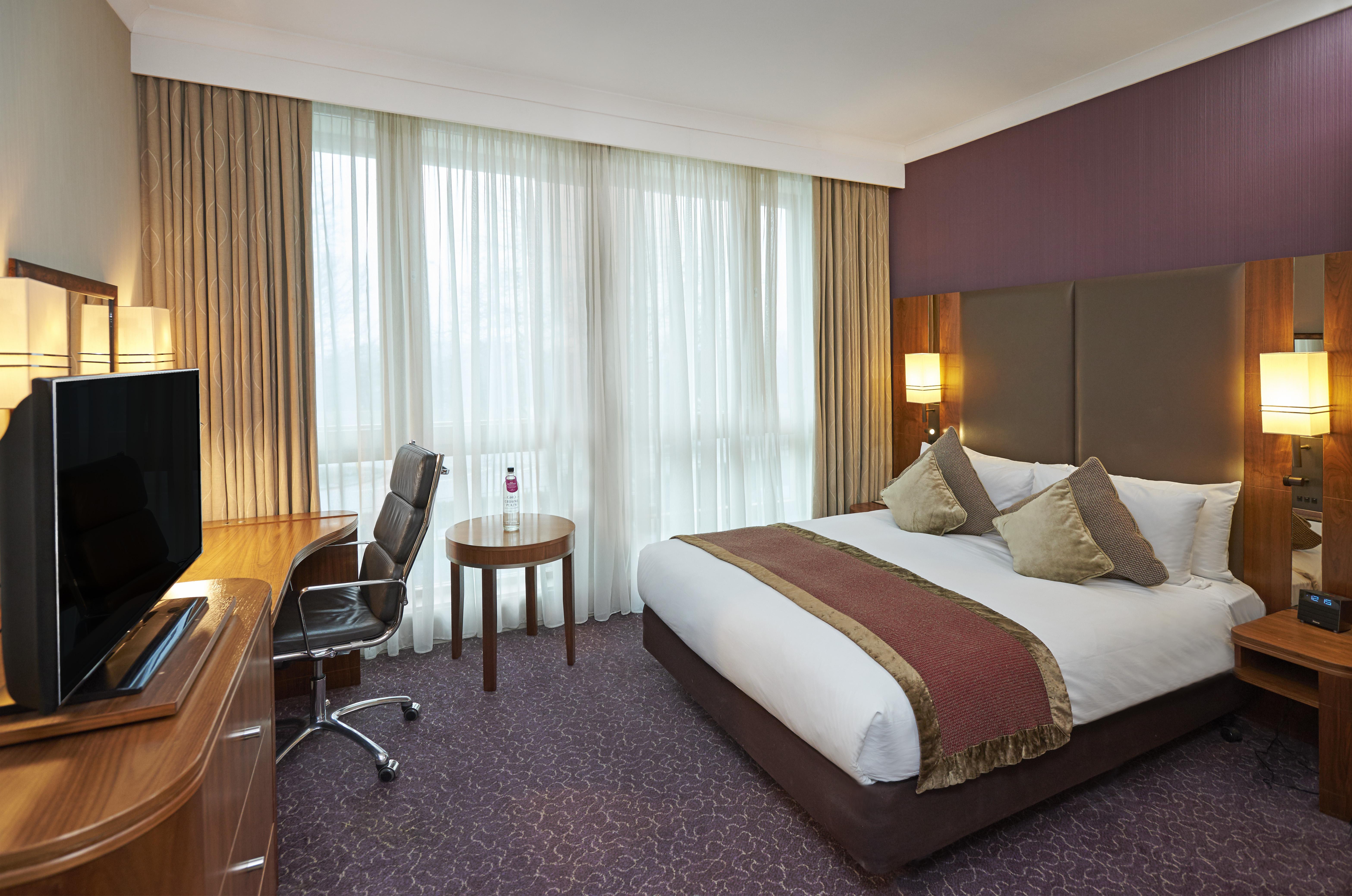 Crowne Plaza London Ealing By Ihg Hotel Eksteriør billede
