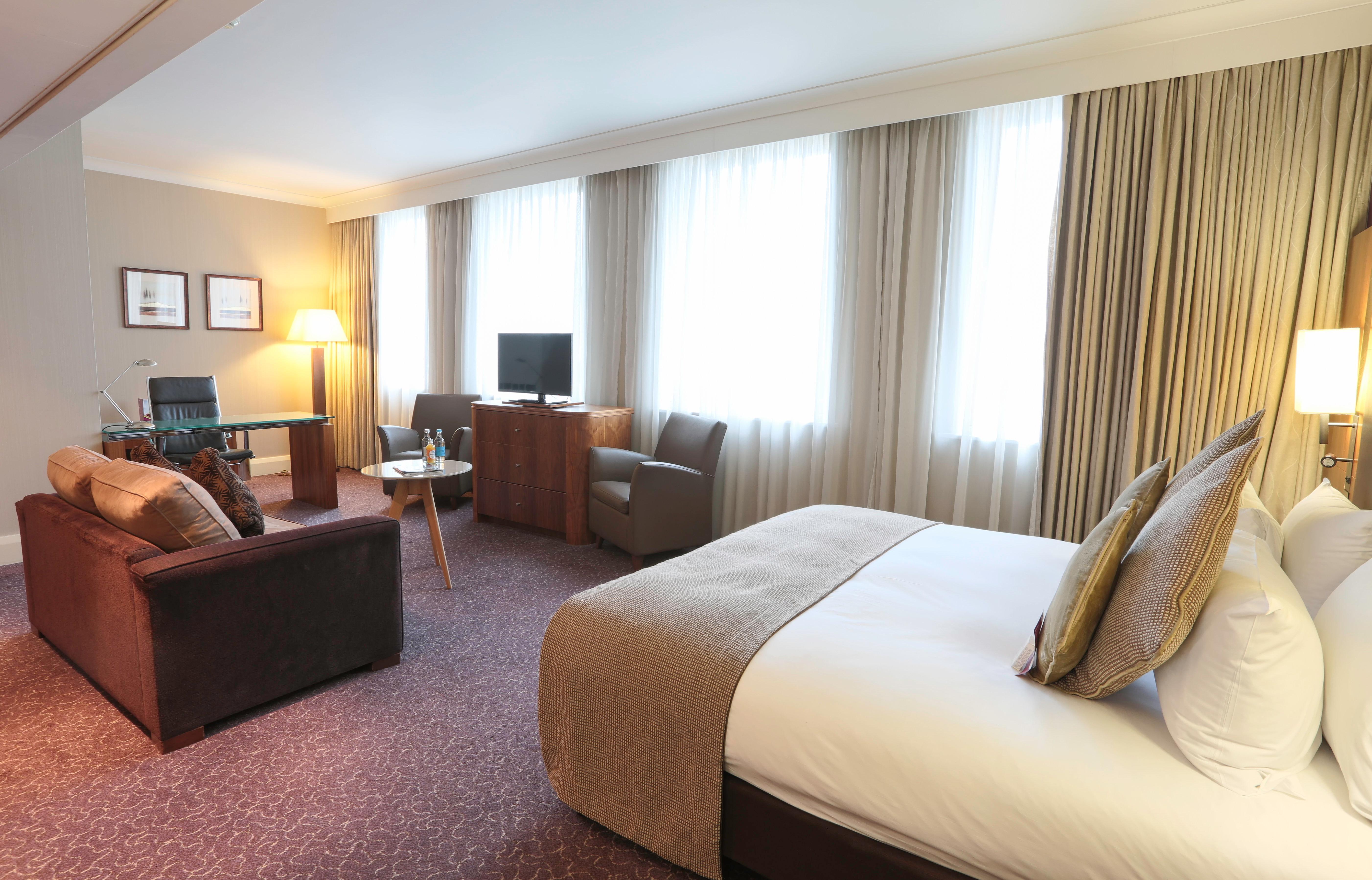 Crowne Plaza London Ealing By Ihg Hotel Eksteriør billede