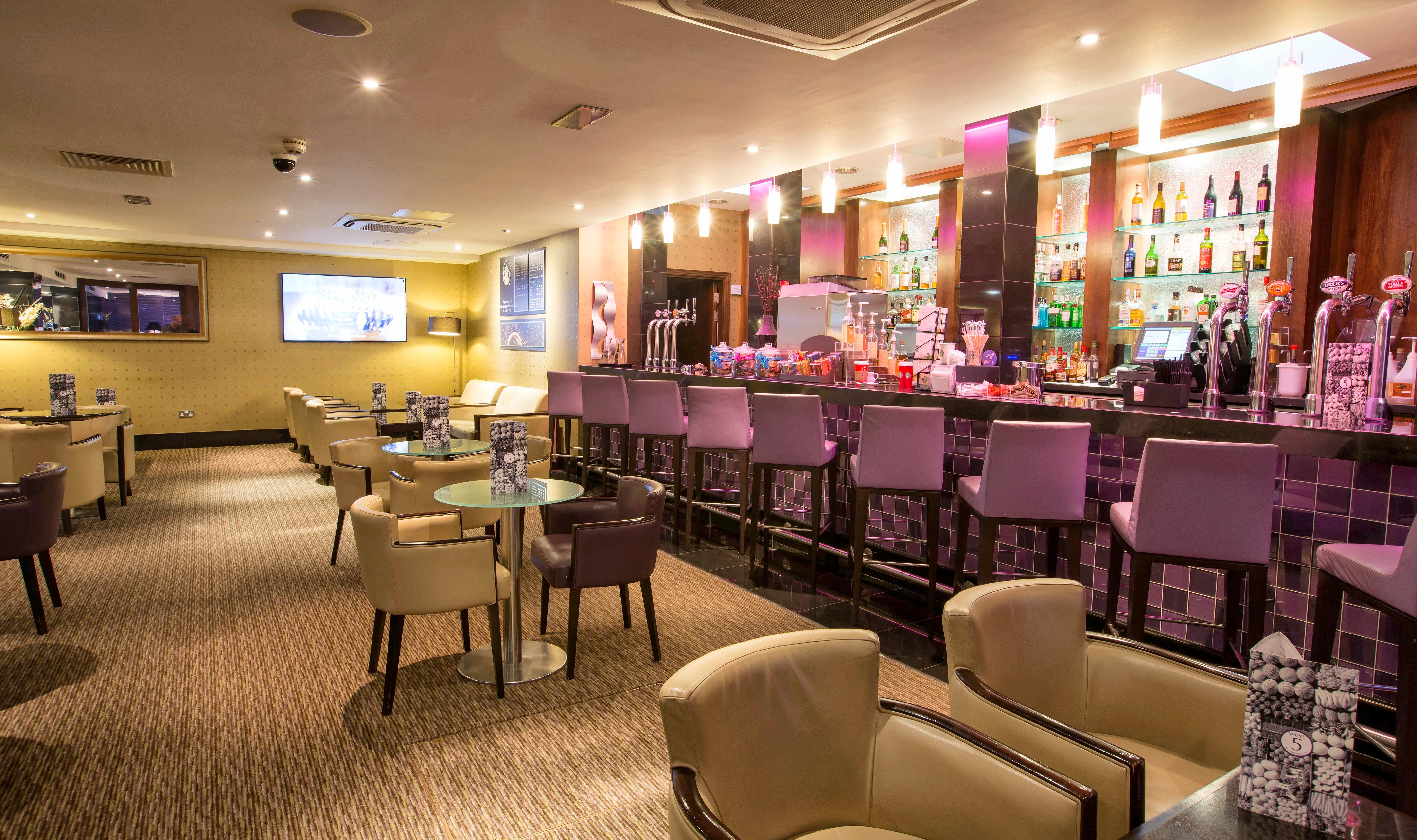 Crowne Plaza London Ealing By Ihg Hotel Eksteriør billede