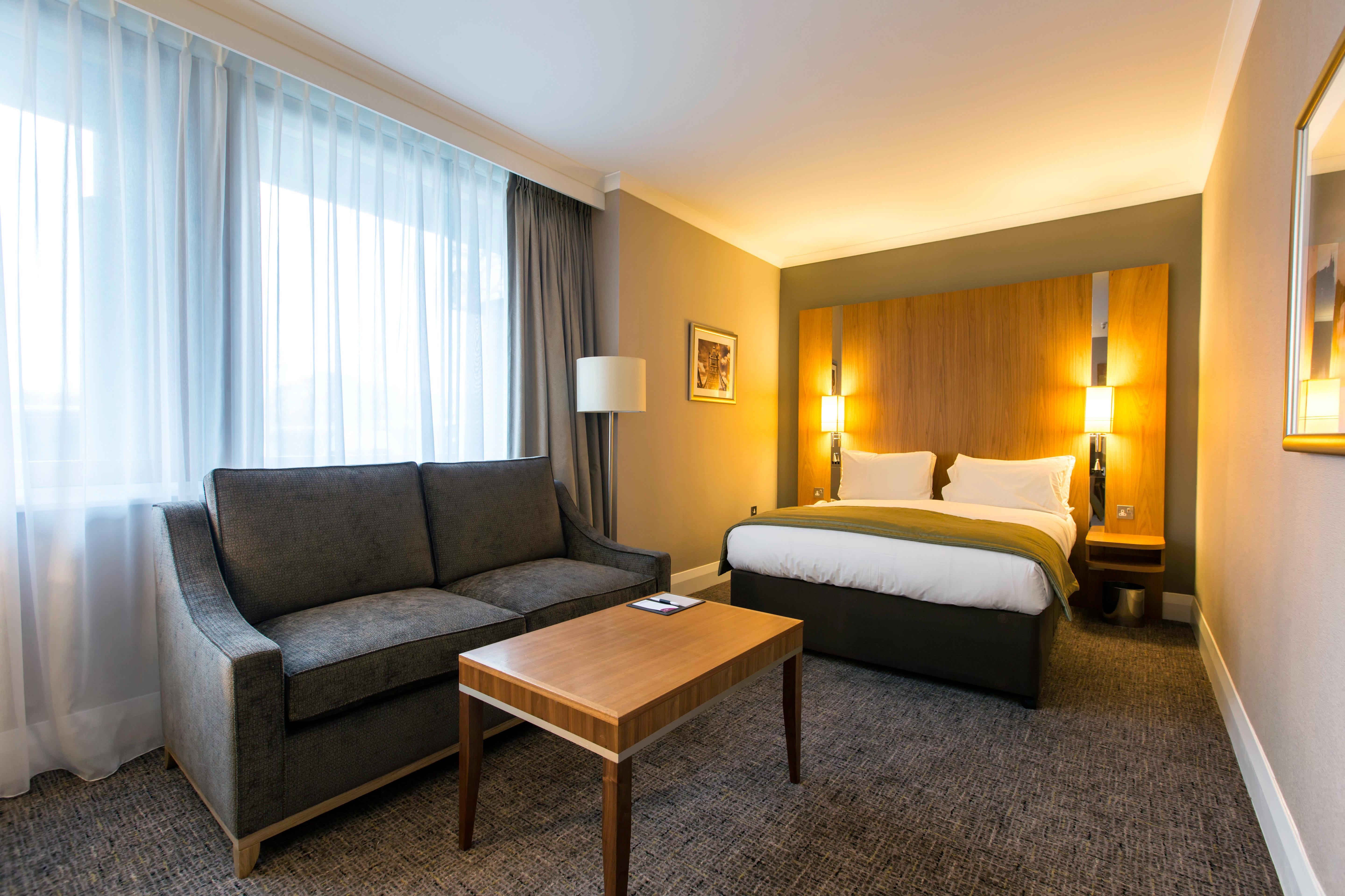 Crowne Plaza London Ealing By Ihg Hotel Eksteriør billede