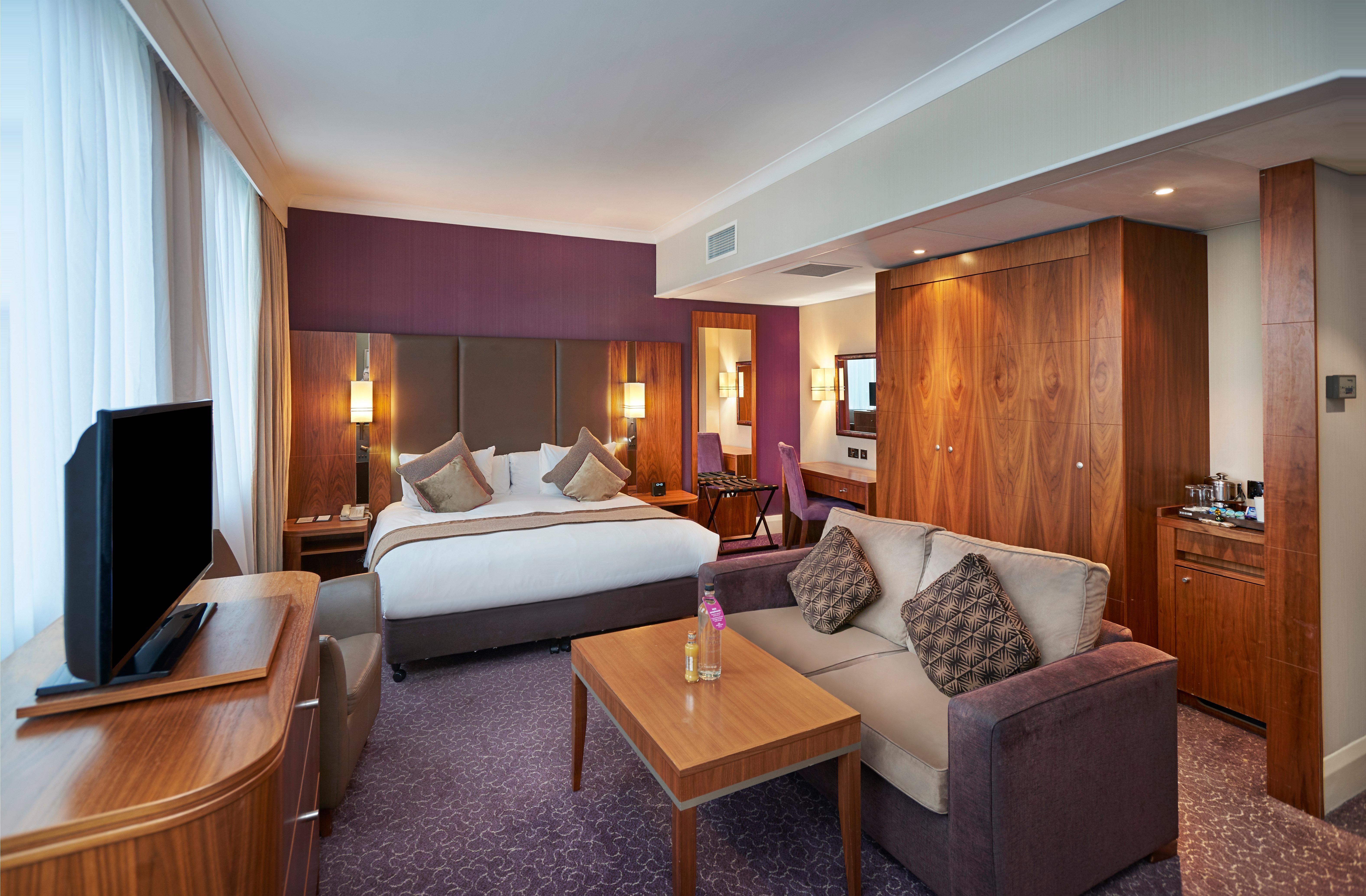 Crowne Plaza London Ealing By Ihg Hotel Eksteriør billede