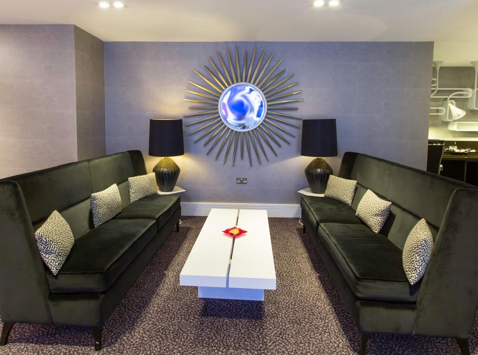Crowne Plaza London Ealing By Ihg Hotel Eksteriør billede